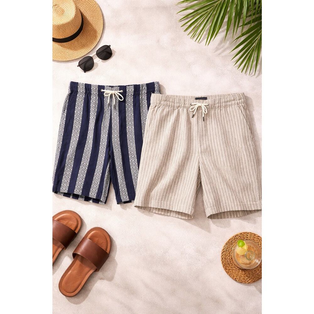 AE Mens Shorts XL Lived In Flex Trekker Striped Lot Of 2 Bundle Preppy Casual